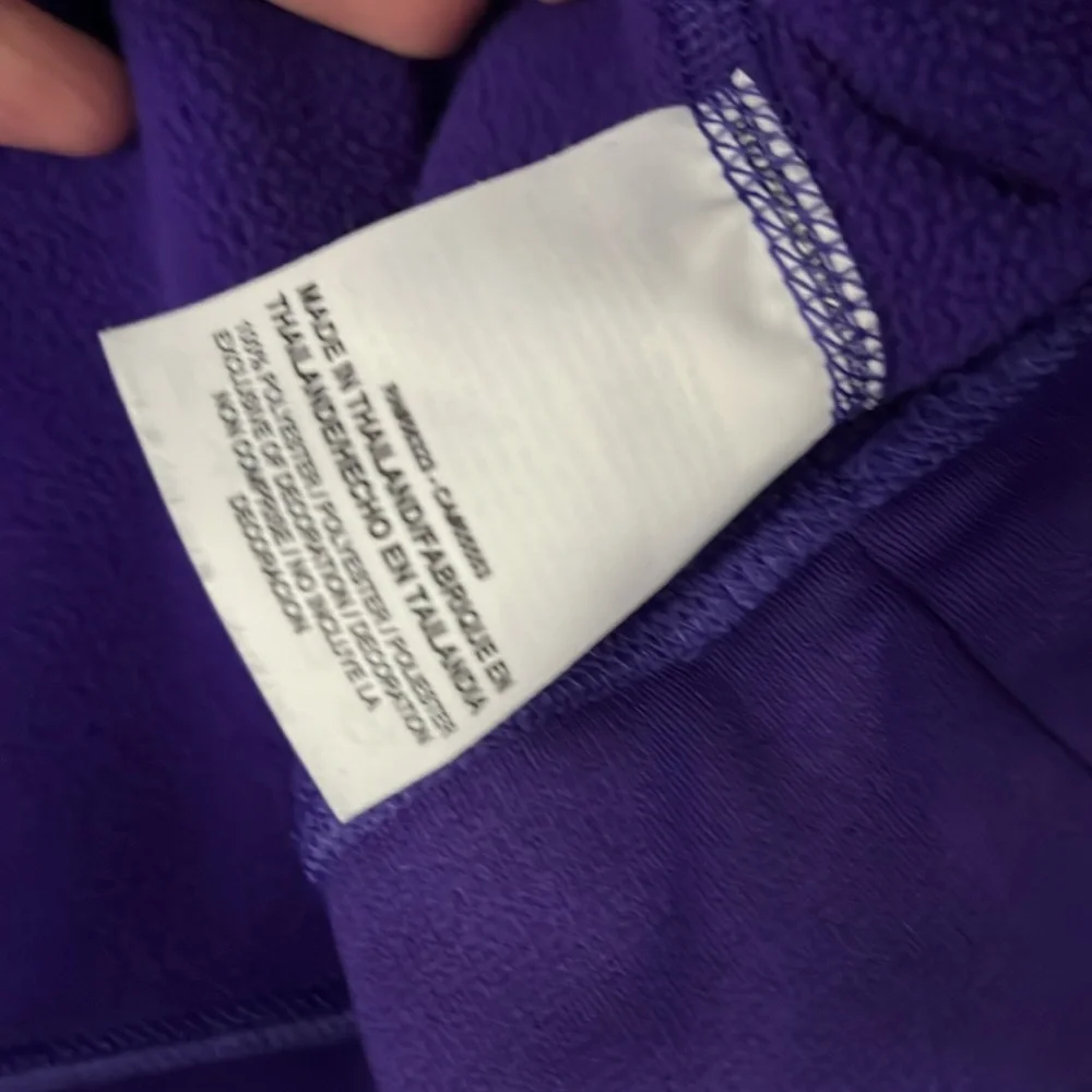 Nike Sweatshirt - Picture 3 of 5